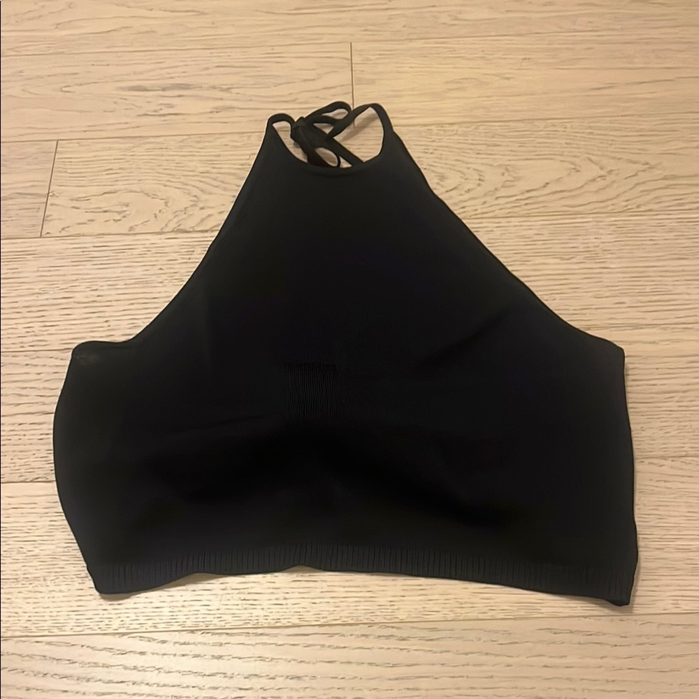 Wilfred Black cropped halter, tie back - Picture 3 of 14